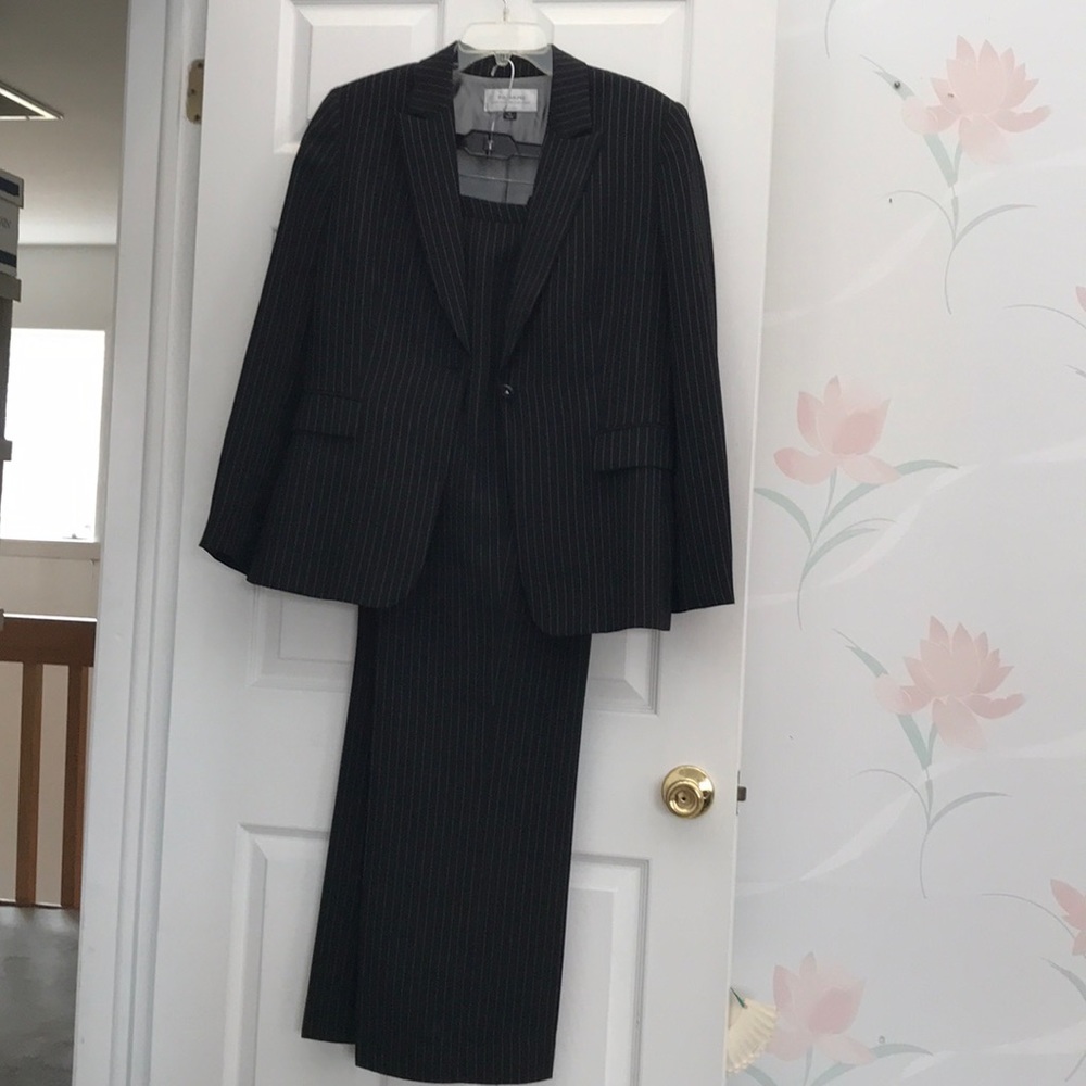 Pants Suit